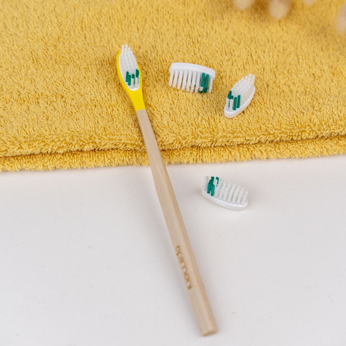 Brosse à dents La Maline Jaune Apimani