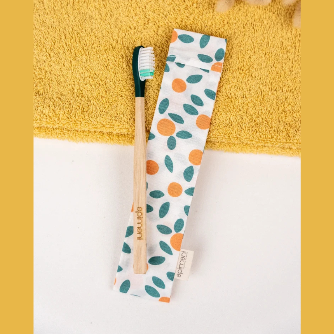 Etui à brosses à dents