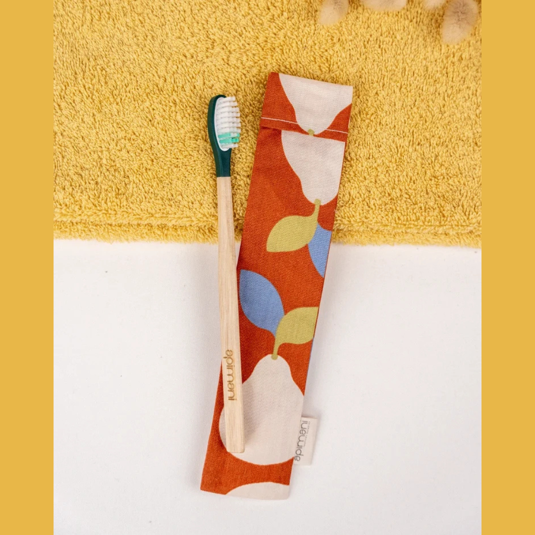 Etui à brosses à dents